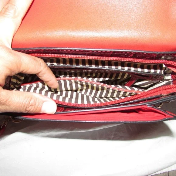 Red Croc-Embossed Shoulder Bag - Picture 12 of 12